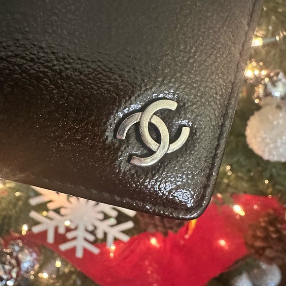 Chanel Bifold Leather Wallet - Picture 3 of 8